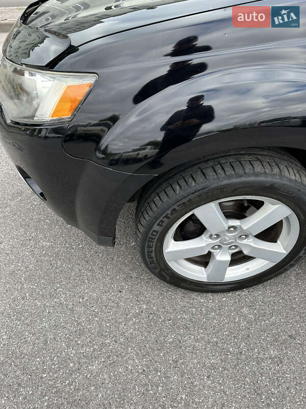 Внедорожник / Кроссовер Mitsubishi Outlander XL 2008 в Виннице