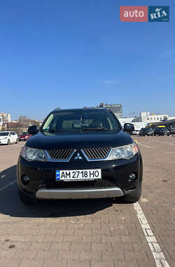 Внедорожник / Кроссовер Mitsubishi Outlander XL 2008 в Романове