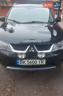 Позашляховик / Кросовер Mitsubishi Outlander XL 2008 в 