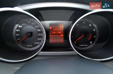 Внедорожник / Кроссовер Mitsubishi Outlander XL 2008 в 