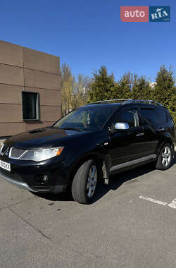 Внедорожник / Кроссовер Mitsubishi Outlander XL 2007 в 
