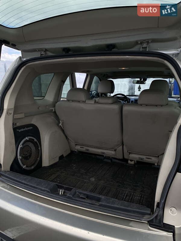 Позашляховик / Кросовер Mitsubishi Outlander XL 2008 в Миколаєві