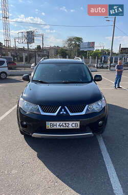 Позашляховик / Кросовер Mitsubishi Outlander XL 2008 в 
