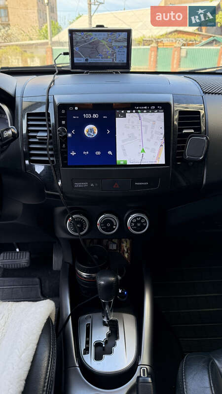 Внедорожник / Кроссовер Mitsubishi Outlander XL 2009 в Белой Церкви