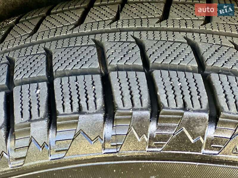 Внедорожник / Кроссовер Mitsubishi Outlander XL 2007 в Днепре