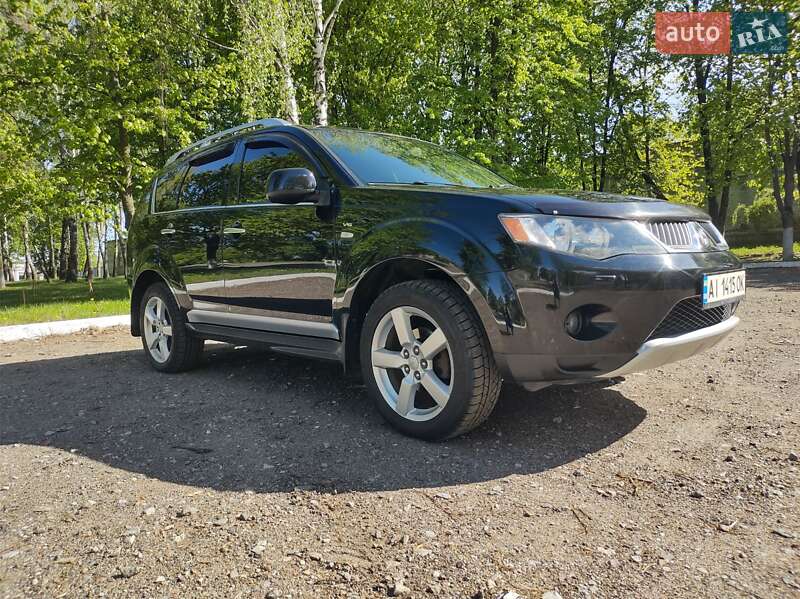 Позашляховик / Кросовер Mitsubishi Outlander XL 2009 в Чернігові