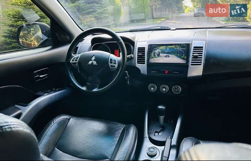 Позашляховик / Кросовер Mitsubishi Outlander XL 2007 в Дніпрі