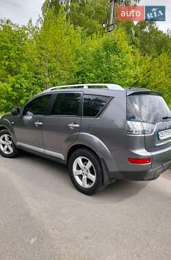 Позашляховик / Кросовер Mitsubishi Outlander XL 2008 в 