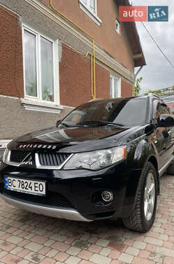Внедорожник / Кроссовер Mitsubishi Outlander XL 2008 в 