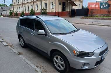 Внедорожник / Кроссовер Mitsubishi Outlander XL 2010 в Житомире