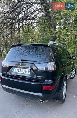 Внедорожник / Кроссовер Mitsubishi Outlander XL 2009 в 