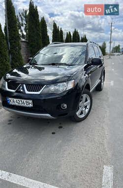 Внедорожник / Кроссовер Mitsubishi Outlander XL 2008 в Киеве