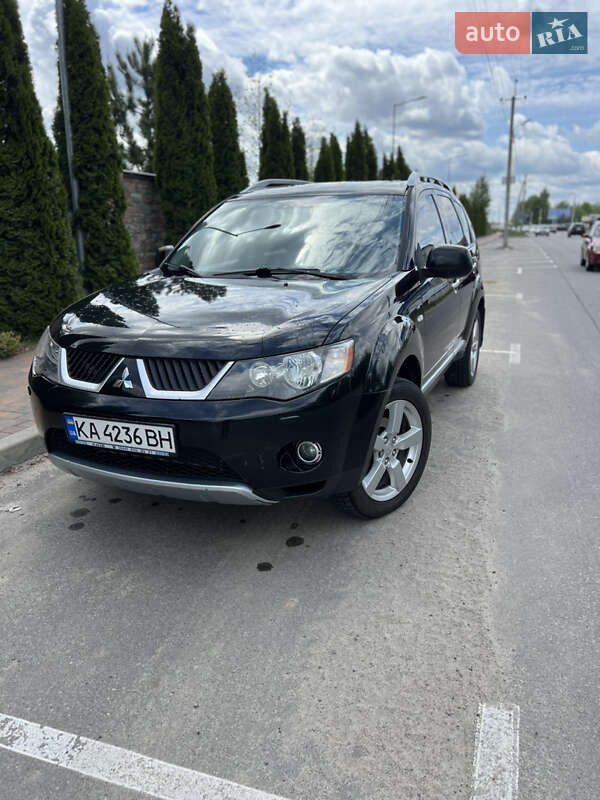 Mitsubishi Outlander XL 2008