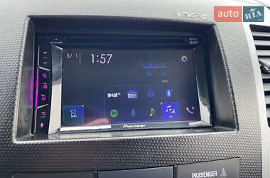 Внедорожник / Кроссовер Mitsubishi Outlander XL 2009 в 