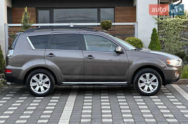 Внедорожник / Кроссовер Mitsubishi Outlander XL 2011 в 