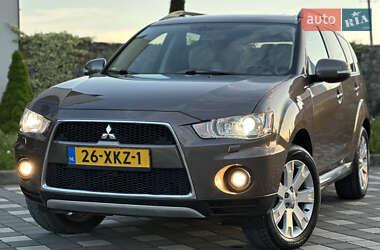 Внедорожник / Кроссовер Mitsubishi Outlander XL 2011 в 