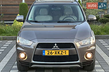 Внедорожник / Кроссовер Mitsubishi Outlander XL 2011 в 