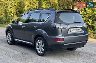 Внедорожник / Кроссовер Mitsubishi Outlander XL 2011 в 