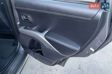 Внедорожник / Кроссовер Mitsubishi Outlander XL 2011 в 
