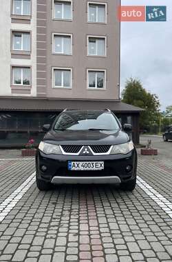 Внедорожник / Кроссовер Mitsubishi Outlander XL 2008 в 