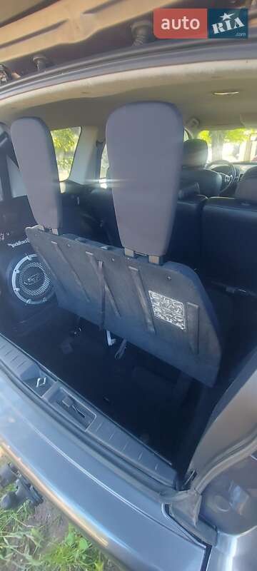 Позашляховик / Кросовер Mitsubishi Outlander XL 2010 в Білгороді-Дністровському