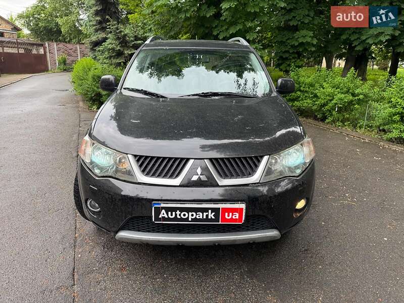Внедорожник / Кроссовер Mitsubishi Outlander XL 2008 в Киеве