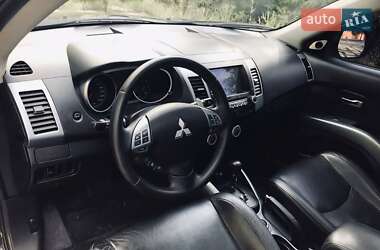 Внедорожник / Кроссовер Mitsubishi Outlander XL 2008 в 