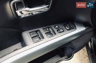 Внедорожник / Кроссовер Mitsubishi Outlander XL 2008 в 