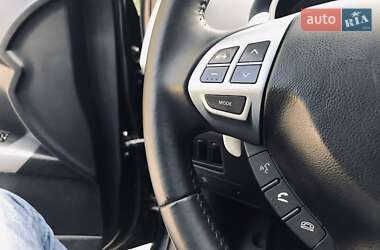 Внедорожник / Кроссовер Mitsubishi Outlander XL 2008 в 