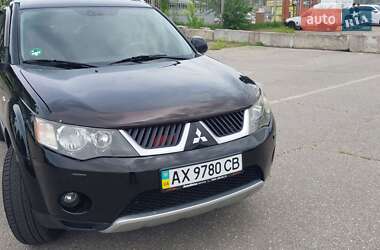 Внедорожник / Кроссовер Mitsubishi Outlander XL 2009 в Харькове