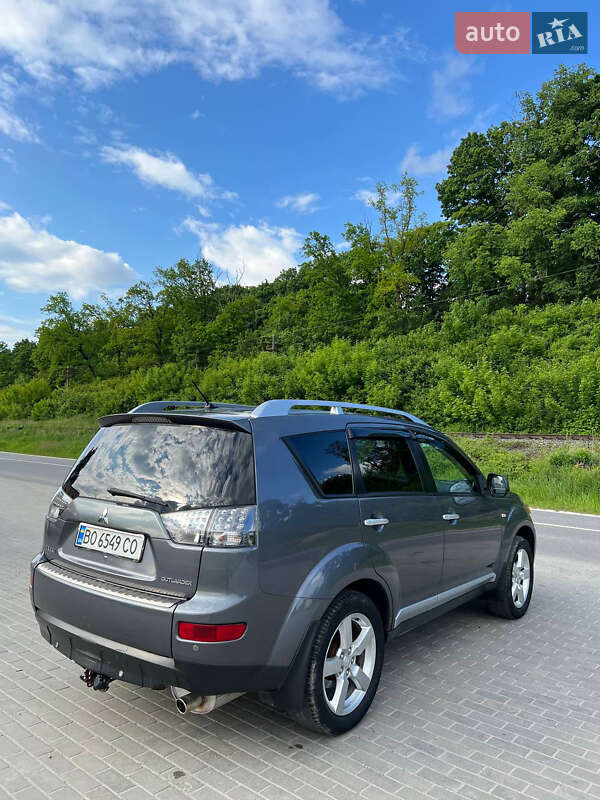 Позашляховик / Кросовер Mitsubishi Outlander XL 2007 в Теребовлі