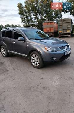 Внедорожник / Кроссовер Mitsubishi Outlander XL 2007 в 
