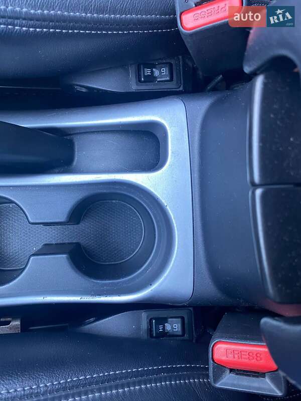 Внедорожник / Кроссовер Mitsubishi Outlander XL 2008 в Киеве