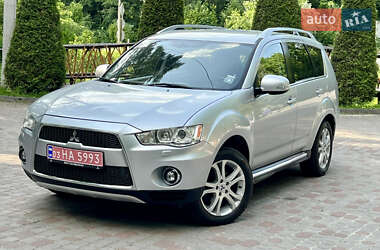 Внедорожник / Кроссовер Mitsubishi Outlander XL 2011 в 