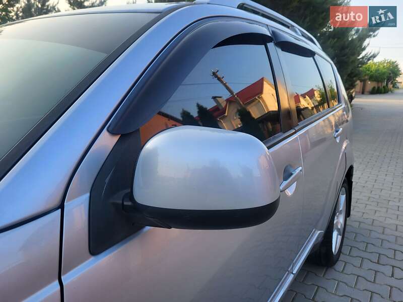 Позашляховик / Кросовер Mitsubishi Outlander XL 2007 в Хмельницькому