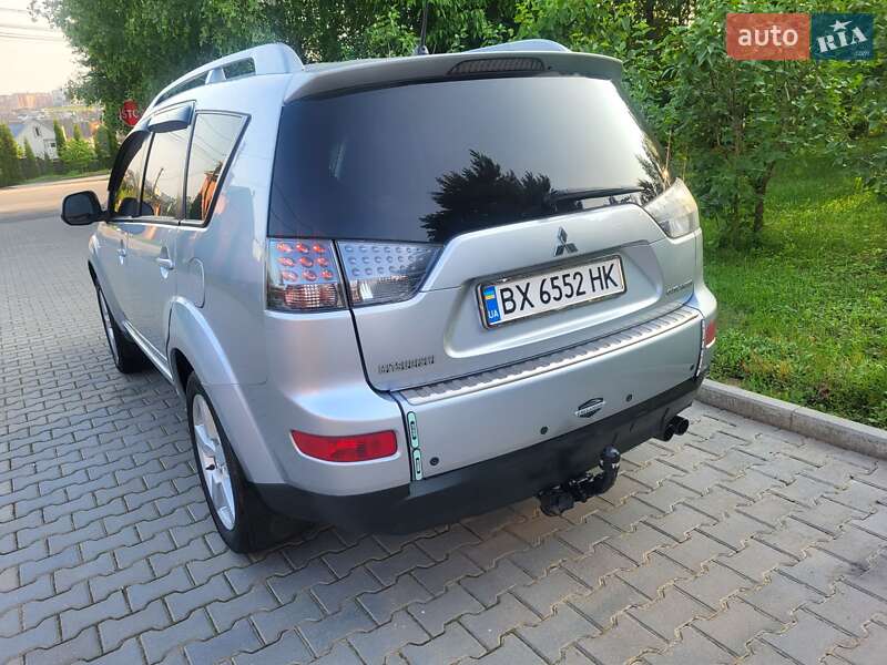 Позашляховик / Кросовер Mitsubishi Outlander XL 2007 в Хмельницькому