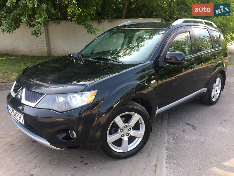 Внедорожник / Кроссовер Mitsubishi Outlander XL 2007 в Ровно
