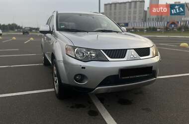 Внедорожник / Кроссовер Mitsubishi Outlander XL 2009 в Киеве
