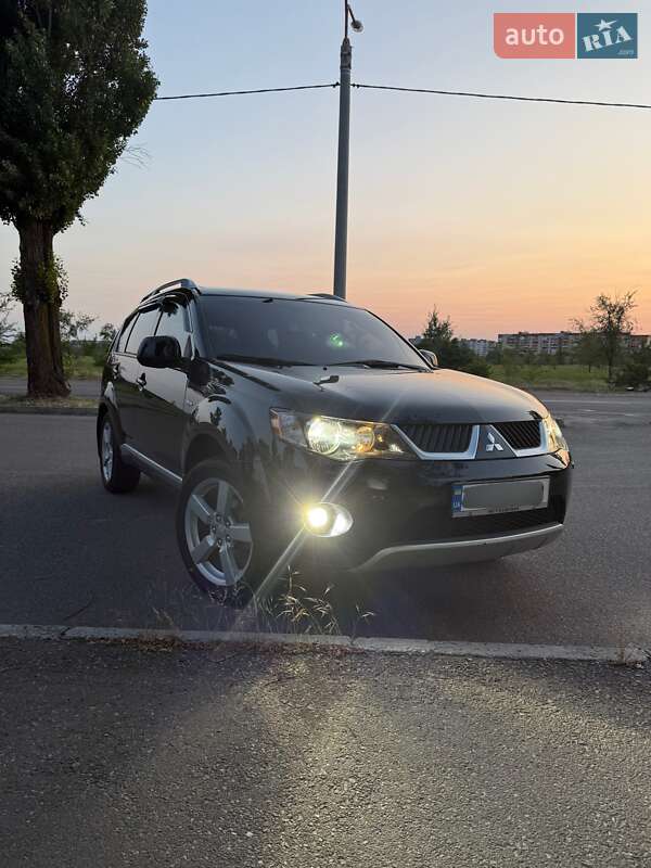 Mitsubishi Outlander XL 2008