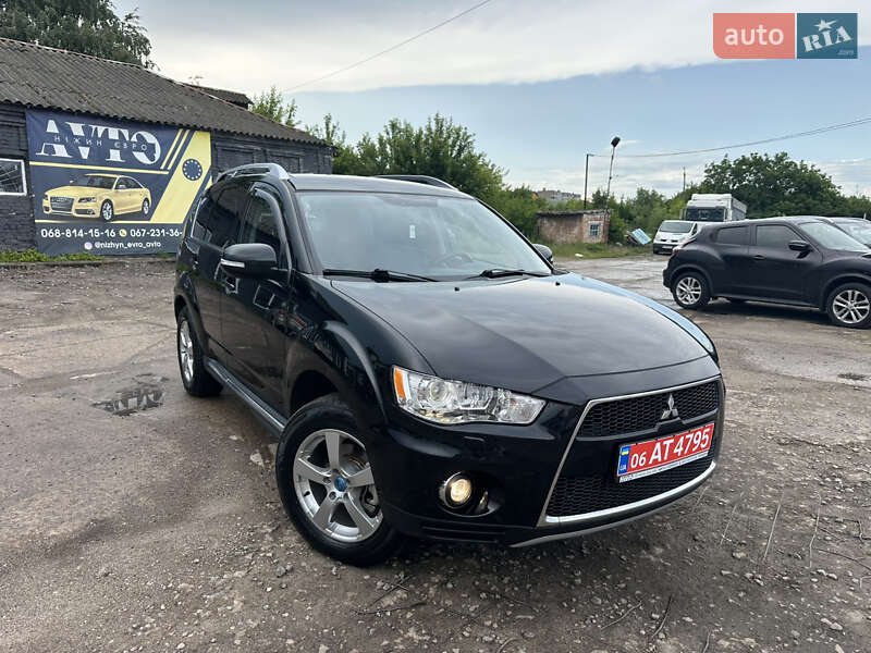 Внедорожник / Кроссовер Mitsubishi Outlander XL 2010 в Нежине