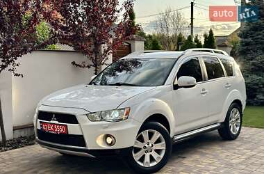 Позашляховик / Кросовер Mitsubishi Outlander XL 2010 в Вінниці
