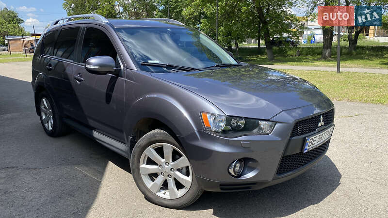 Внедорожник / Кроссовер Mitsubishi Outlander XL 2010 в Первомайске