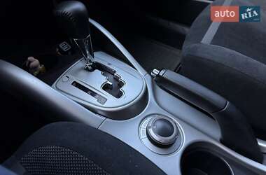 Внедорожник / Кроссовер Mitsubishi Outlander XL 2008 в 