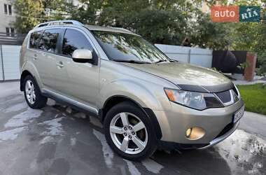 Внедорожник / Кроссовер Mitsubishi Outlander XL 2008 в 