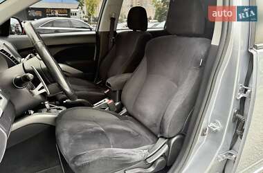Внедорожник / Кроссовер Mitsubishi Outlander XL 2007 в 
