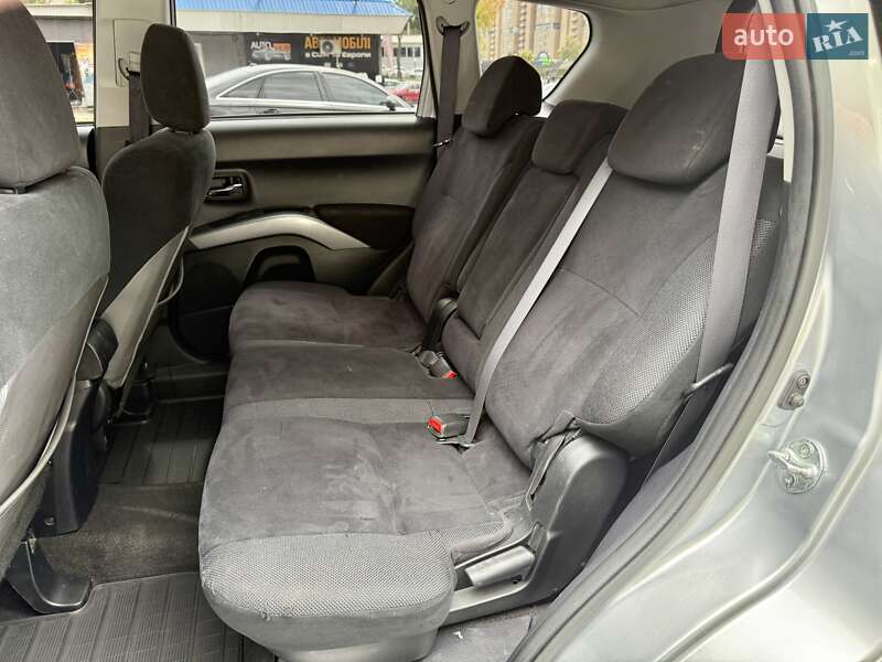Внедорожник / Кроссовер Mitsubishi Outlander XL 2007 в Харькове