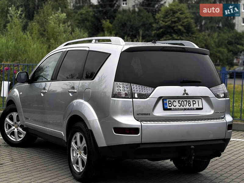 Внедорожник / Кроссовер Mitsubishi Outlander XL 2007 в Дрогобыче
