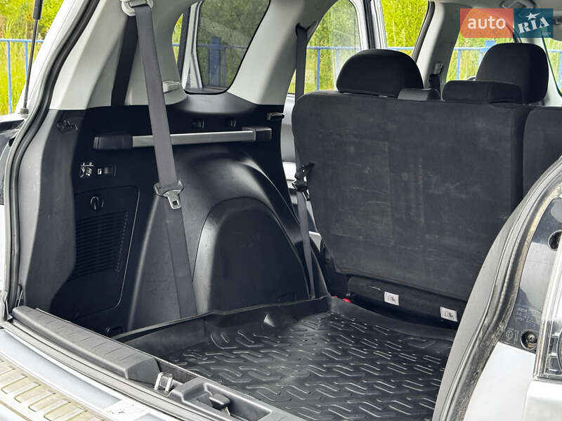Внедорожник / Кроссовер Mitsubishi Outlander XL 2007 в Дрогобыче
