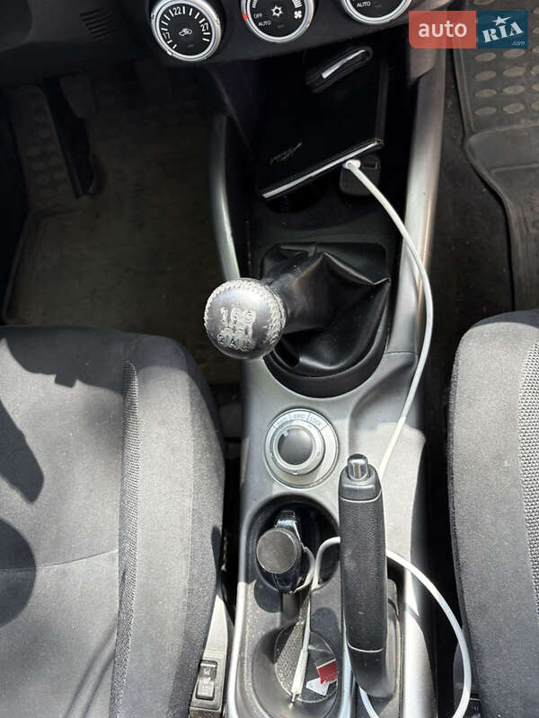 Внедорожник / Кроссовер Mitsubishi Outlander XL 2009 в Новомиргороде