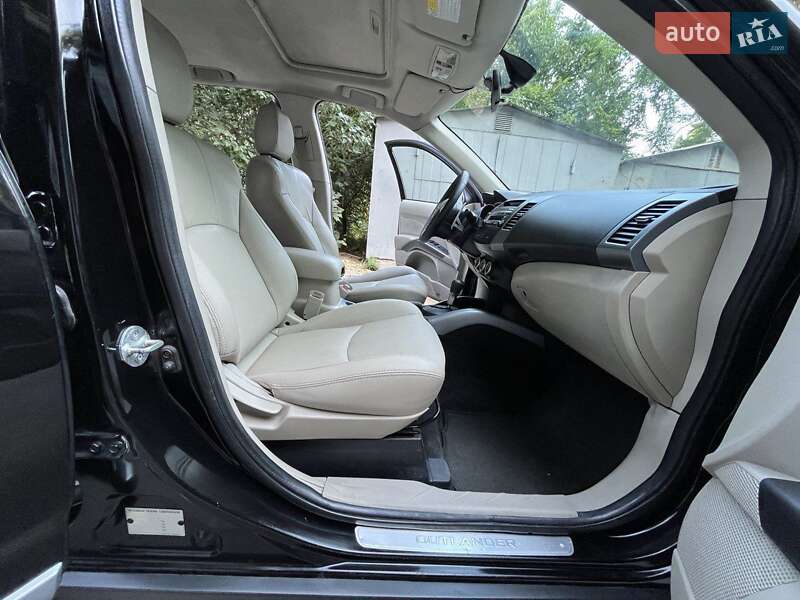 Внедорожник / Кроссовер Mitsubishi Outlander XL 2007 в Одессе